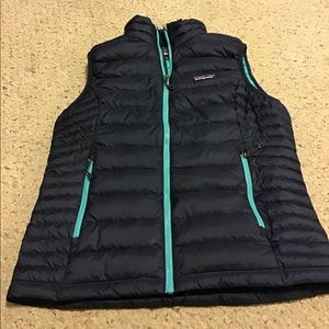 PATAGONIA GOOSE DOWN VEST SZ M WOMENS EUC NAVY AND TURQ